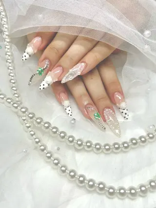 ネイル 【Laule‘a 】のネイルデザイン