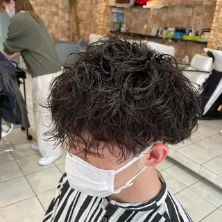 ショート パーマ メンズ シャドウパーマ/縦落 ちパーマ 大久保拓実のヘアスタイル