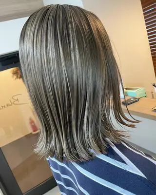 ミディアム カラー ギャルの革命児 秀斗のヘアスタイル