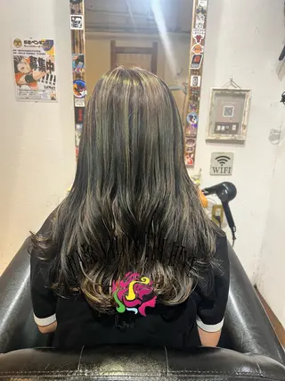 ロング カラー Hair salon The hiveのヘアスタイル