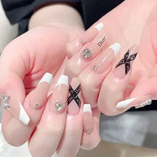 ネイル Queens ゲンのネイルデザイン