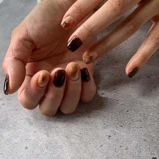 ネイル THECOLORS所属・近貞 莉奈のネイルデザイン