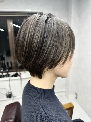 ショート カラー Lien 深井店のヘアスタイル