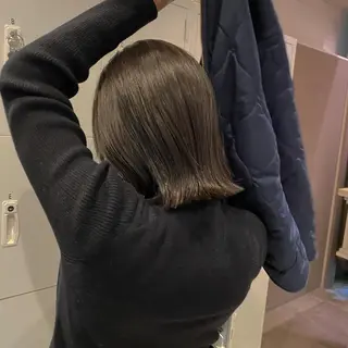 ミディアム カラー ウルフカット 811 大阪梅田 ウルフのヘアスタイル