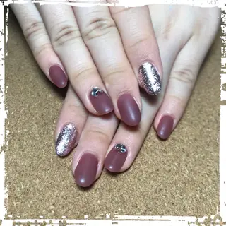 ネイル ECLAT エクラ所属・寺山 千鶴のネイルデザイン