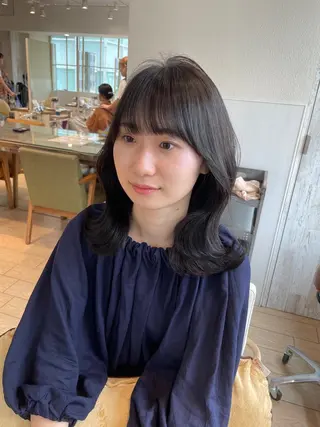 ミディアム アフロートディル表参道店所属・艶髪カラー/レイヤー カット/表参道　寺崎のヘアスタイル