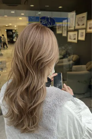 カラー 透明感のある艶髪なら 矢場町駅4番出口すぐのヘアスタイル