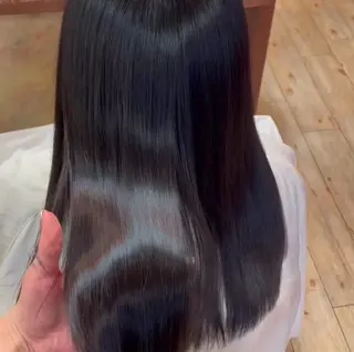 ロング QUATRO WEST所属・渡辺 愛のヘアスタイル