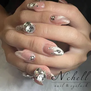 ネイル Nailist Aoiのネイルデザイン