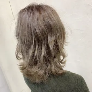 ミディアム カラー デザインカラー🎉 sumi（スミ）のヘアスタイル
