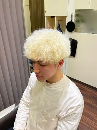 ショート カラー mee.浦和店所属・浦和指名率No.1 ショート特化美容師のヘアスタイル