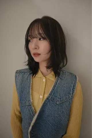 ミディアム aya / カットカラーのヘアスタイル