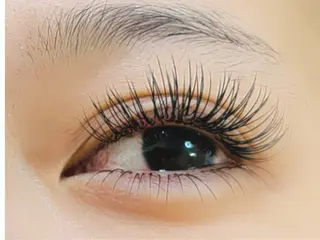 マツエク・マツパ オーロラ所属・AURORA RINAのマツエク・マツパデザイン