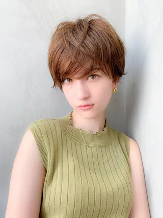 ショート カラー 🉐レイヤー/塩見 弘樹🉐渋谷のヘアスタイル