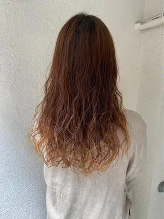 ロング パーマ 小川 美奈のヘアスタイル