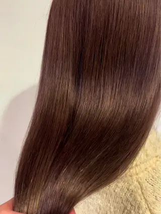 ロング 艶•透明感カラー フィーシーのヘアスタイル