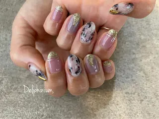 ネイル 岡本 友恵のネイルデザイン