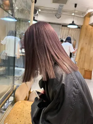 ミディアム カラー ミルクティー× グレージュMOMOのヘアスタイル