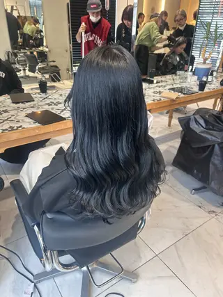 カラー miko🪽地毛風/ ハイトーン/レイヤーのヘアスタイル