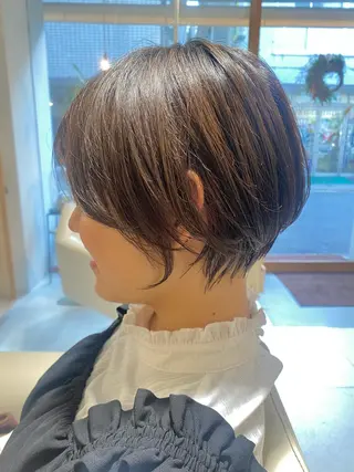 ショート カラー 安永 涼のヘアスタイル