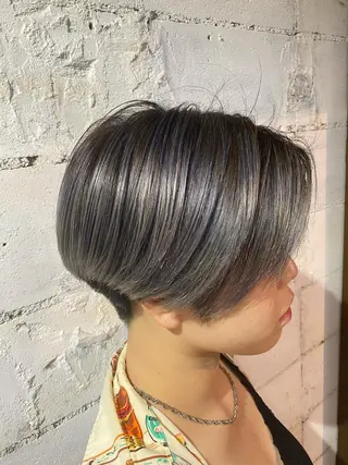 ショート カラー 【韓国レイヤー特化 ハッシュカット】のヘアスタイル