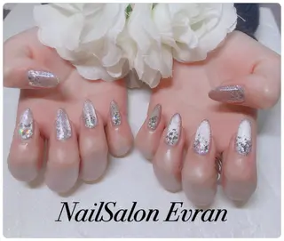 ネイル Nail salon Evranのネイルデザイン
