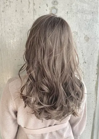 セミロング hoNua. 栄/透明感カラーのヘアスタイル