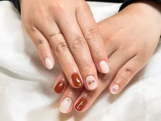 ネイル Ui_Amor (パラジェル)のネイルデザイン