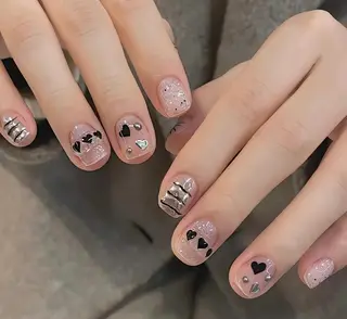 ネイル シ シのネイルデザイン