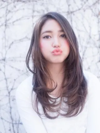 ロング カラー amie 高崎 【アミ】のヘアスタイル