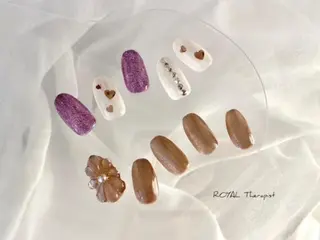 ネイル 【山岡】 ロイヤル•セラピストのネイルデザイン