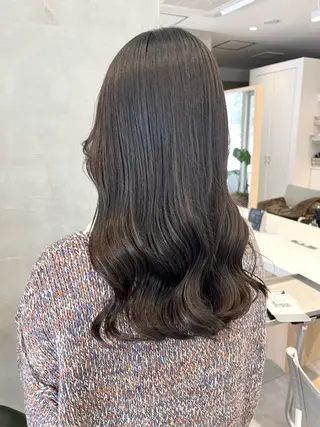 セミロング カラー charer eye salon所属・マブチ キサラのマツエク・マツパデザイン