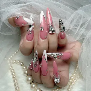 ロング Conjunim MAMI🎀✨のネイルデザイン