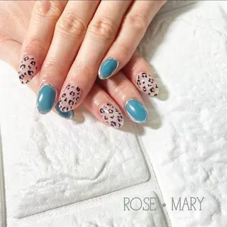 ミディアム ネイル ROSE・ MARY 鈴木のネイルデザイン