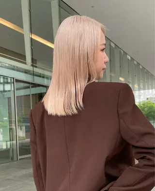 ミディアム カラー 寺尾 綾乃のヘアスタイル