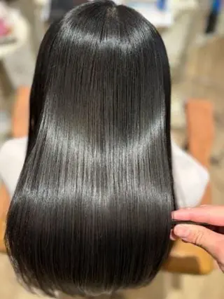 Earth Authentic 三鷹店所属・✨透明感カラー/髪質 改善/ゆーすけ✨️のヘアスタイル