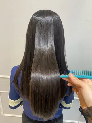 ロング 小林 杏夏のヘアスタイル