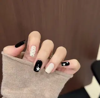 ネイル THE ONE 山本のネイルデザイン