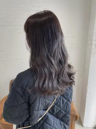 セミロング ヨシムラ リオのヘアスタイル