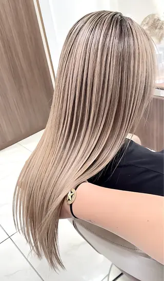 ロング カラー 山崎俊輔/髪質改善 /バレイヤージュのヘアスタイル