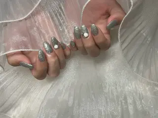 ネイル ネイルグラマラス 西新井店所属・高宮 菜乃のネイルデザイン