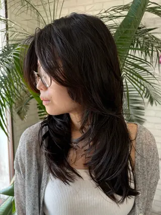 セミロング coco terrace所属・海外風ハイライト CHIHIROのヘアスタイル