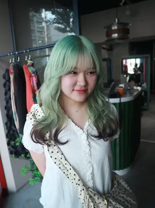 セミロング カラー ハイトーン/メンズ/ デザイン/梅田/ミユのヘアスタイル