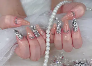 ネイル R nailsalon所属・ナ ナのネイルデザイン