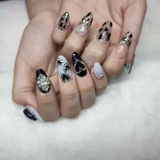 ネイル RUNWAY 　　の眉毛・アイブロウイメージ