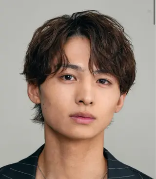 ショート カラー パーマ メンズ キッズ 栄💗レイヤーカット ｜韓国風｜haruのヘアスタイル