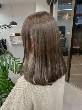 ミディアム CIEN所属・松下 育未のヘアスタイル