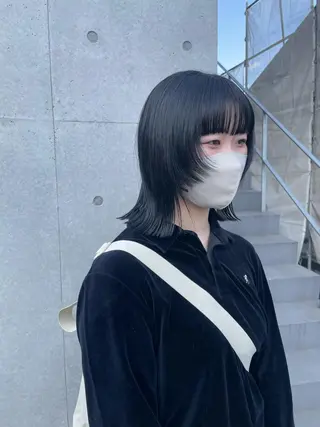 ミディアム 佐伯 和佳のヘアスタイル