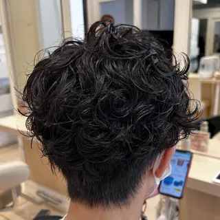 ショート パーマ メンズ 金子 直樹のヘアスタイル