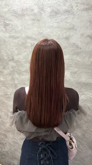 ロング ルプラボウ/ 内藤ほのか/艶カラーのヘアスタイル